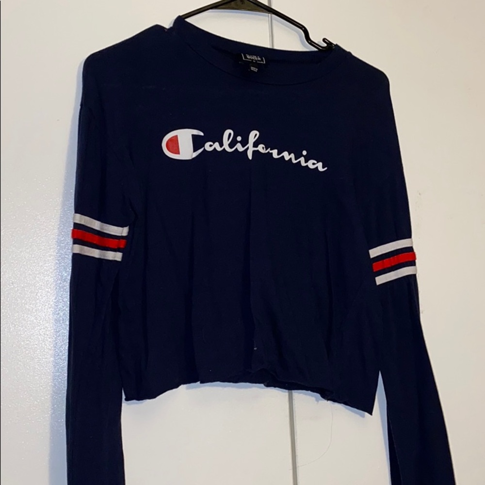 Champion logo Crop top Never worn✨